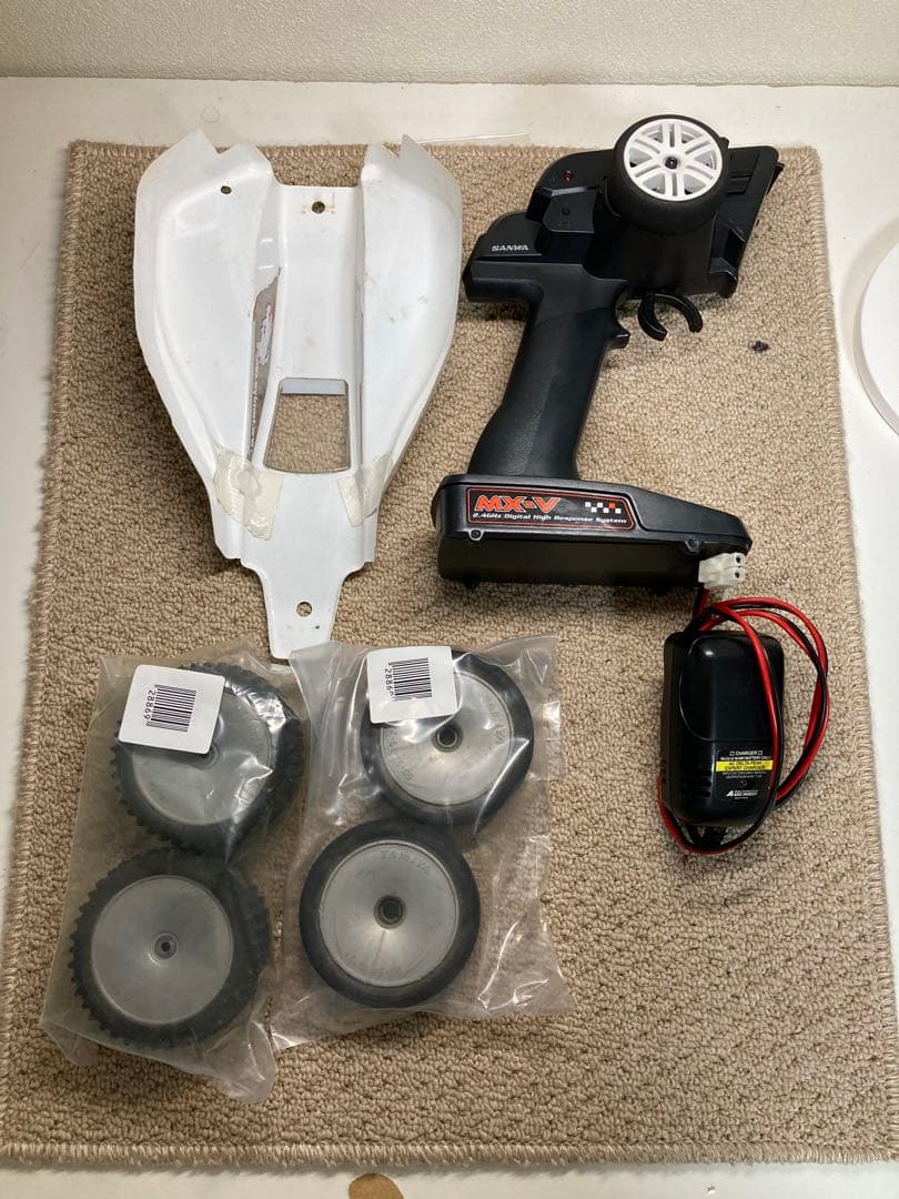 タミヤ DT02 サンドバイパー メカ付き 新品シャーシ、新品ギアボックス付き