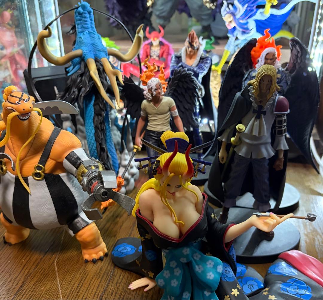 ワンピースフィギュア18体まとめ売り　カイドウ百獣海賊団セット