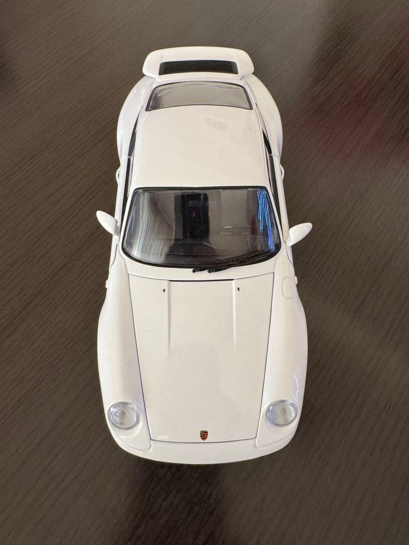 UTモデル　ポルシェ911 カレラRS 1/18サイズ