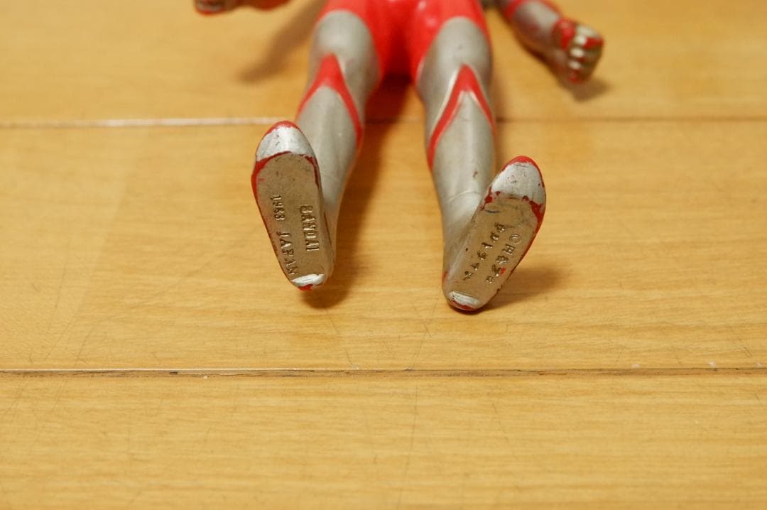 ソフビ人形　5体セット　昭和レトロ　ウルトラマン　怪獣　仮面ライダー　6-32