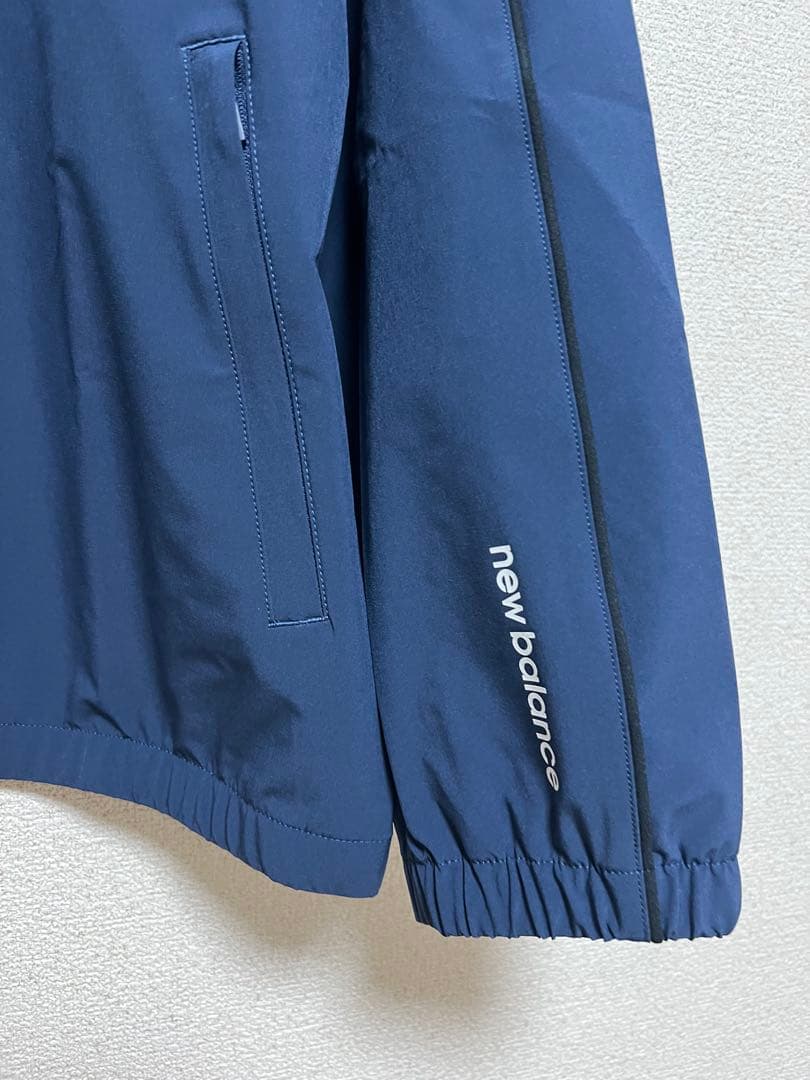 ニューバランス　ウーブントラックジャケット（セットアップ）