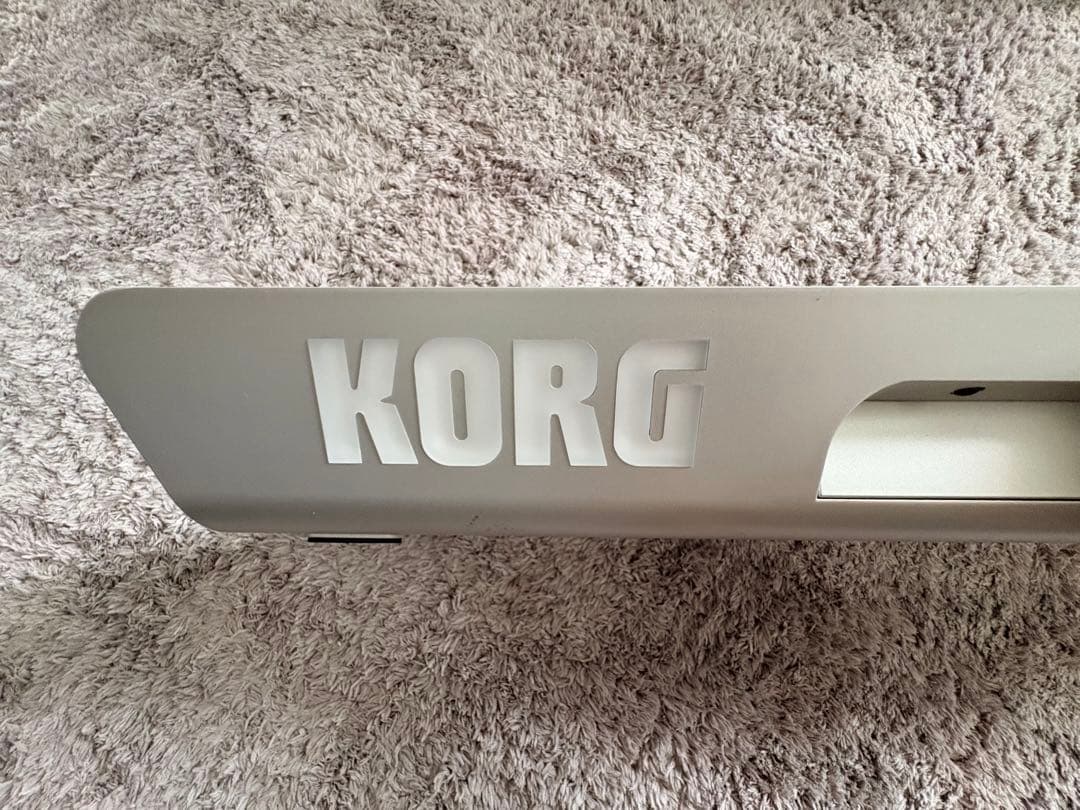 Korg Kross 2 ホワイト