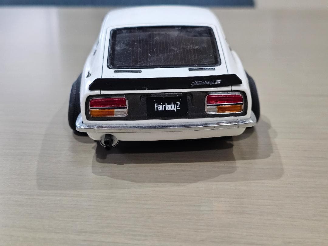 ignitionmodel　1/18　ニッサン フェアレディZ S30