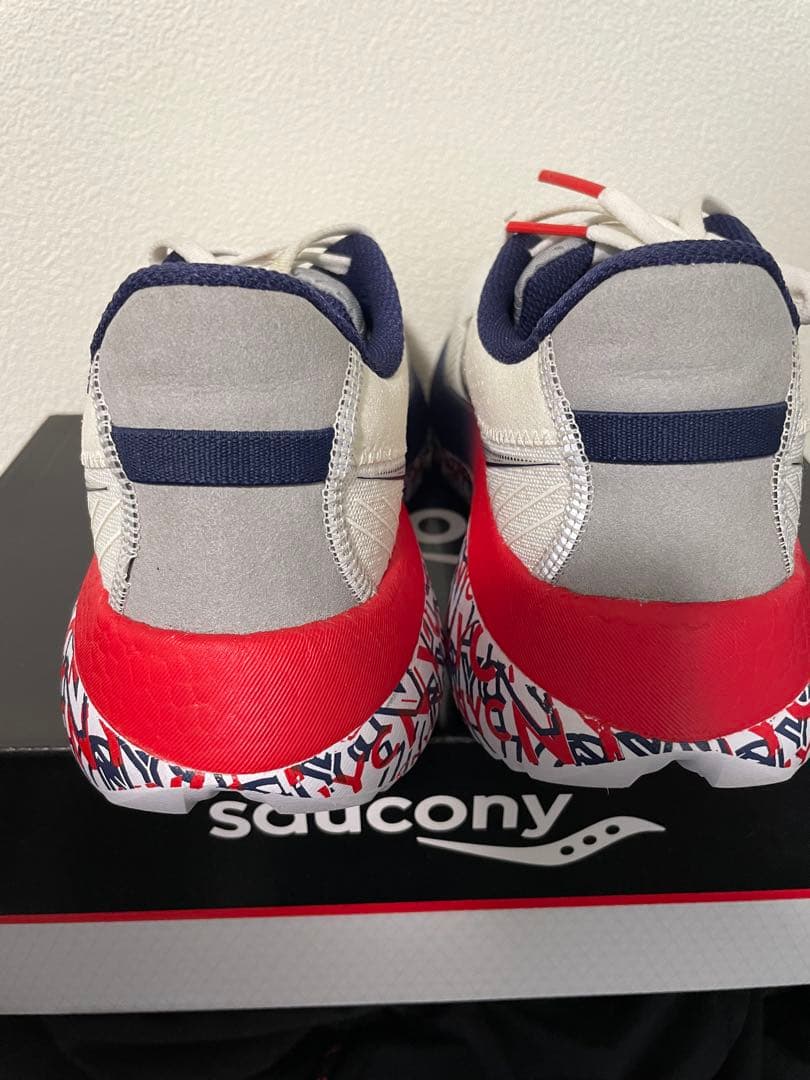 【saucony】 KINVARA PRO 26.5cm