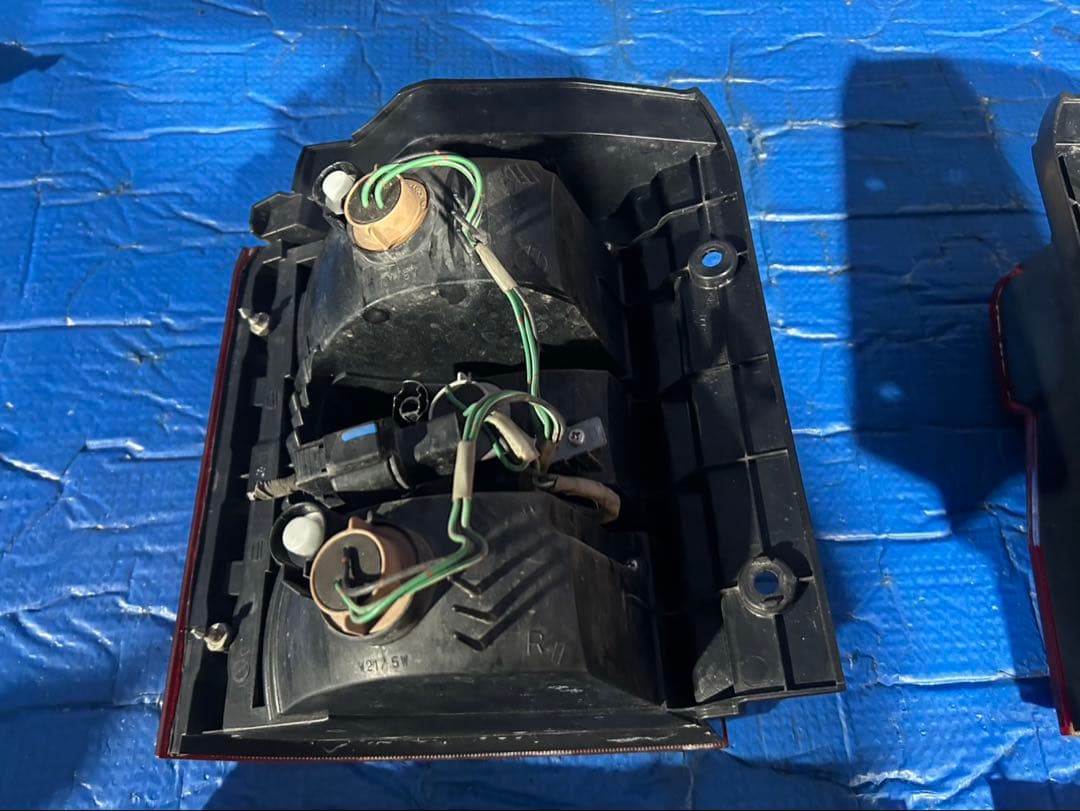 三菱　デリカD5 CV5W テールランプ 左右セット