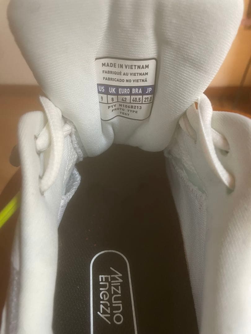 ミズノ　waveclaw 2 試着のみ