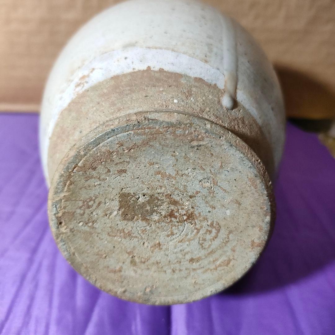 白磁ニ耳壺　中国南方　唐白