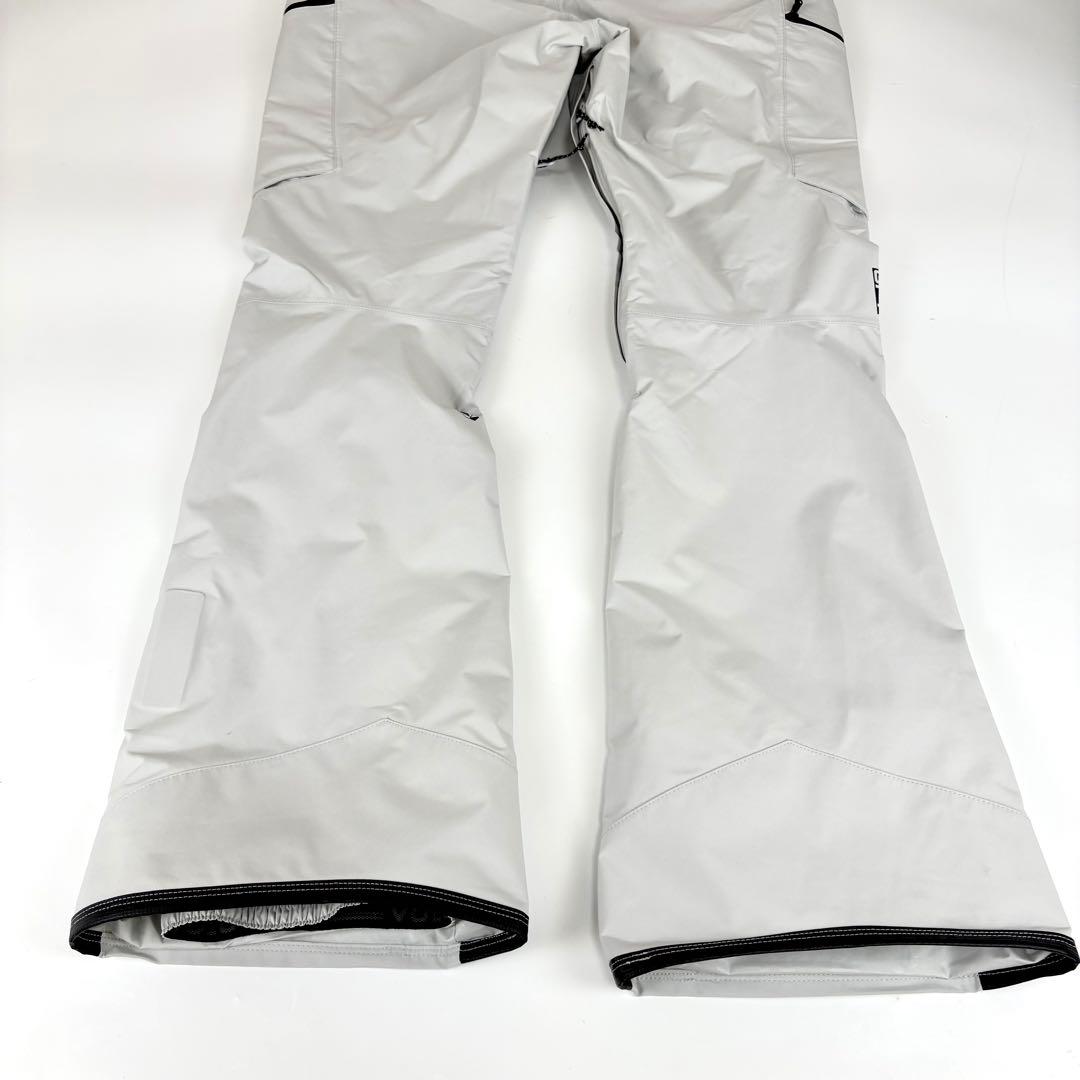 未使用　ボルコム オーバーオール スノーボード スキー ウェア