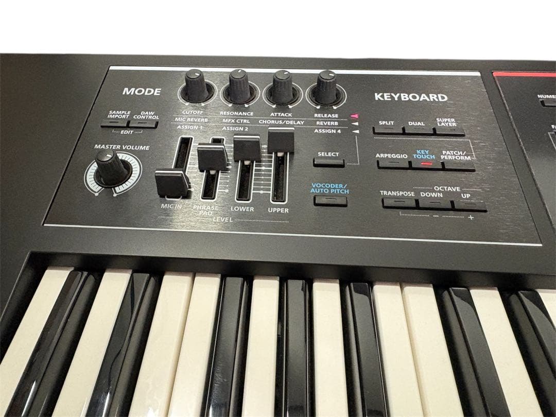 Roland JUNO-DS 61鍵 シンセサイザー ソフトケース・ペダルつき