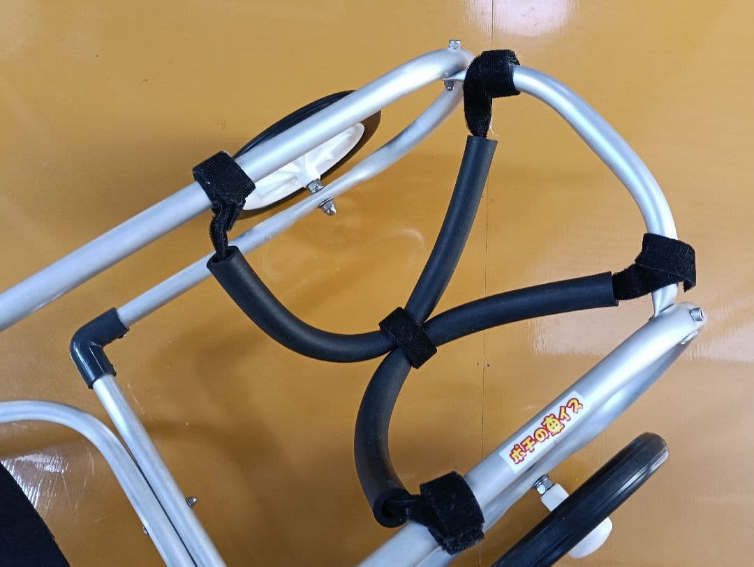 【限界値下げ】犬用車イス アルミ製　中型犬用 オーダメイド　ポチの車イス　4輪