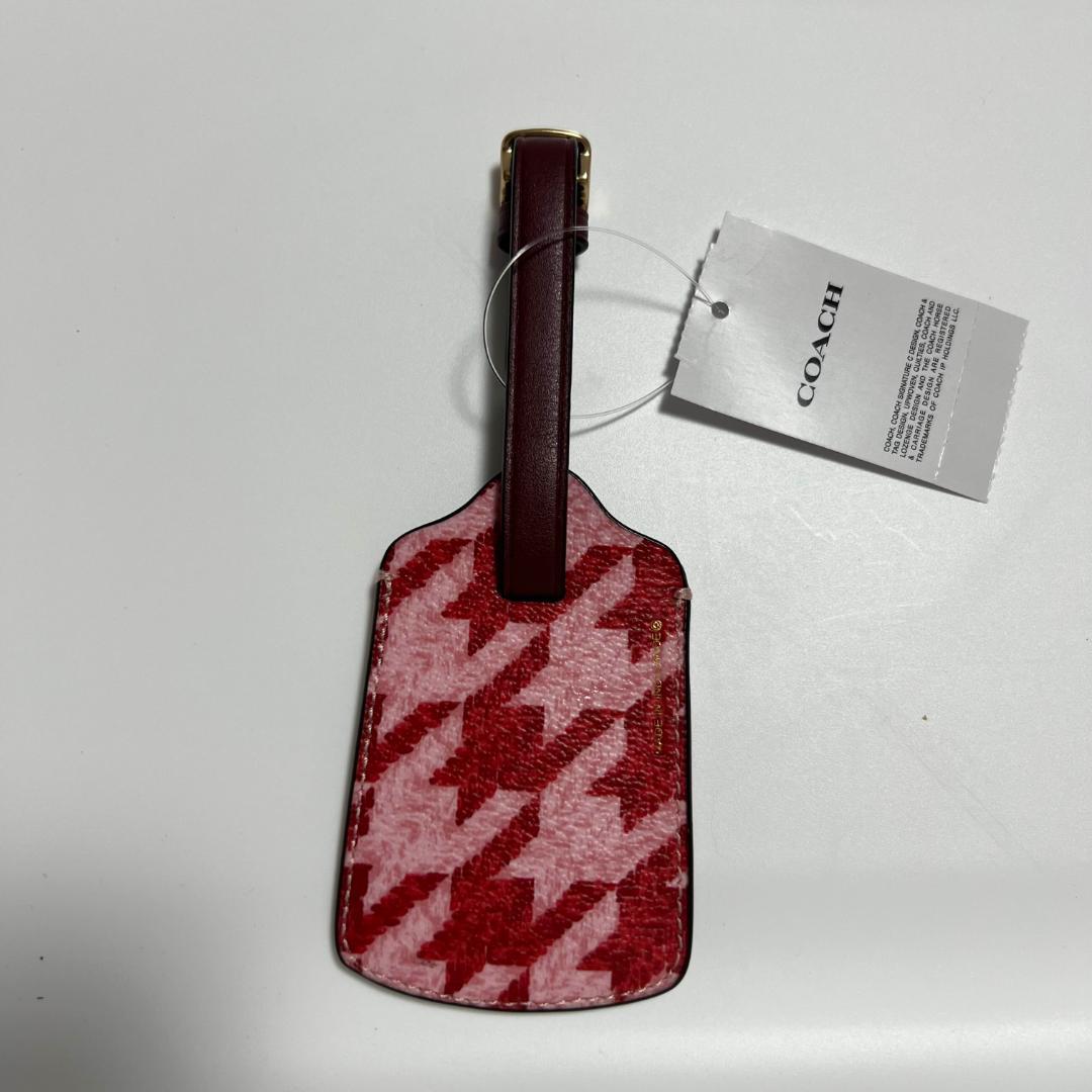 COACH ラゲッジタグ 千鳥格子柄 Luggage Tag ピンク レッド