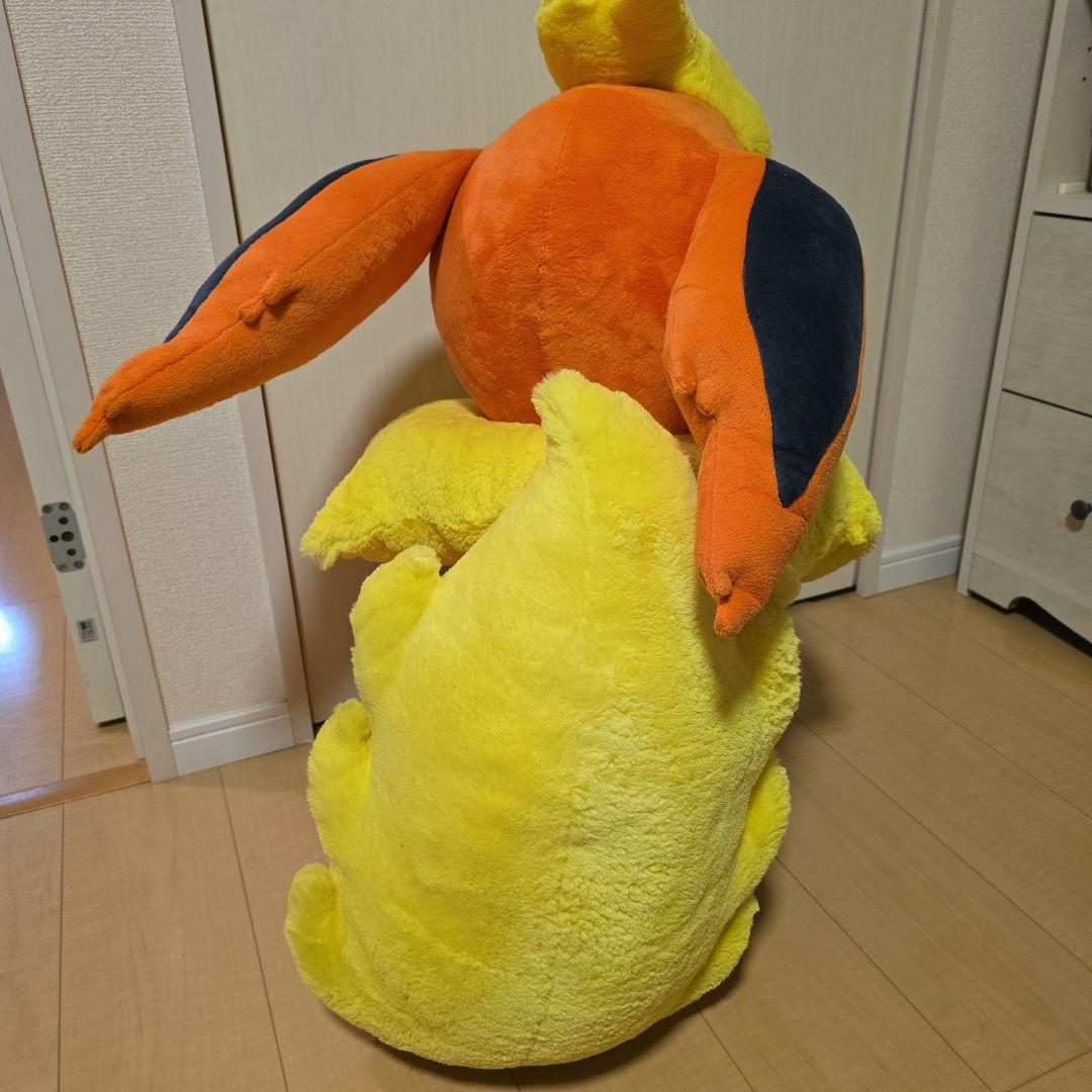 ポケモン 等身大ブースター ぬいぐるみ