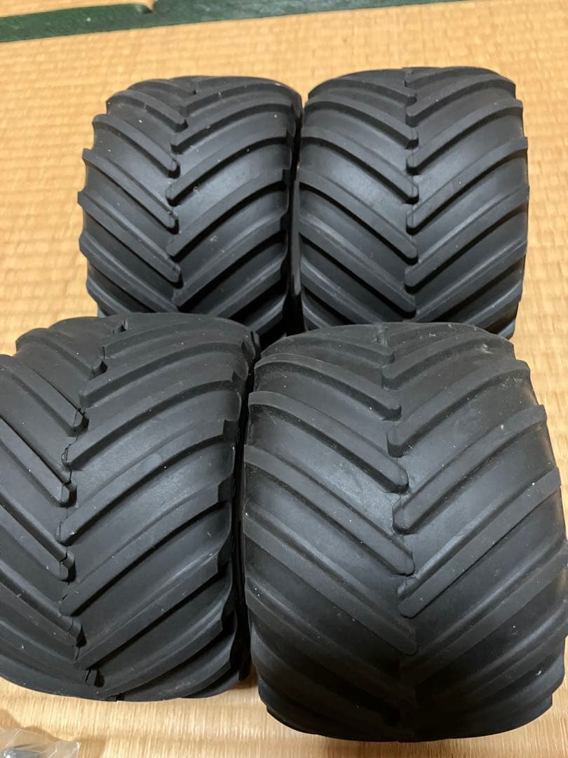 京商USA-1タイヤセットオマケあり。