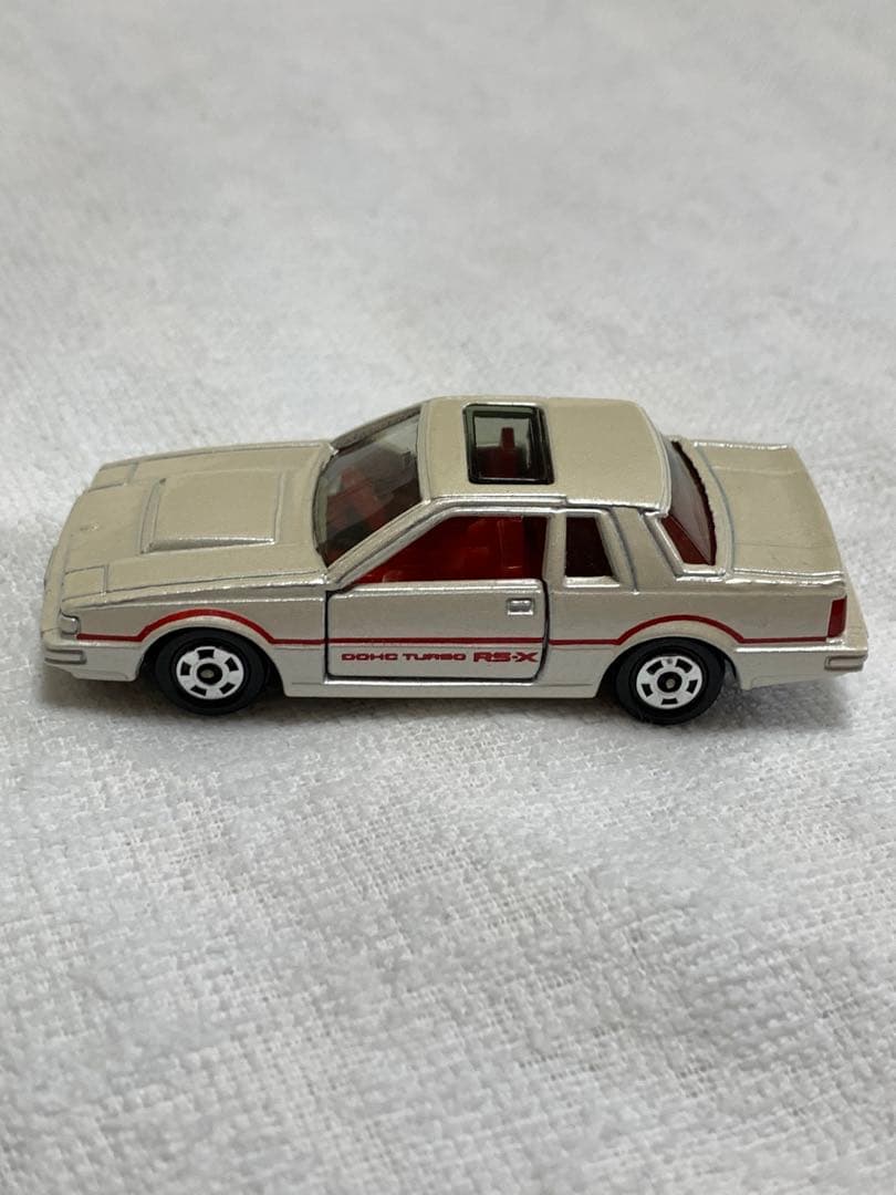 トミカ ニッサンシルビアクーペ (赤箱)日本製