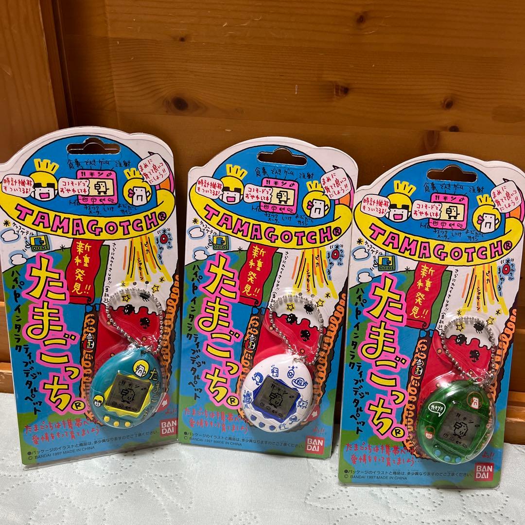 m*o様 たまごっち(初期〜)43個 ＆ たまごっちグッズ 26個