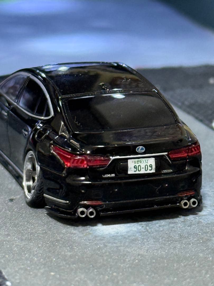 2018 Lexus ls500h 1/64 カスタム品 4本だしマフラー