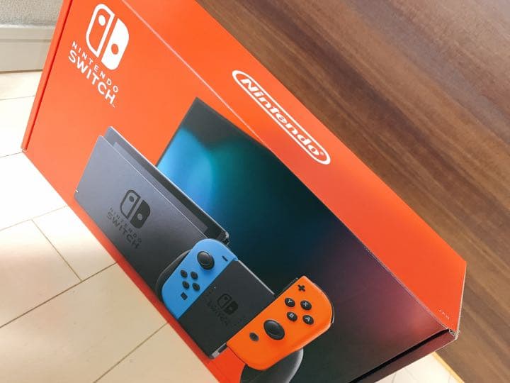 最新型Nintendo Switch 未開封　新品