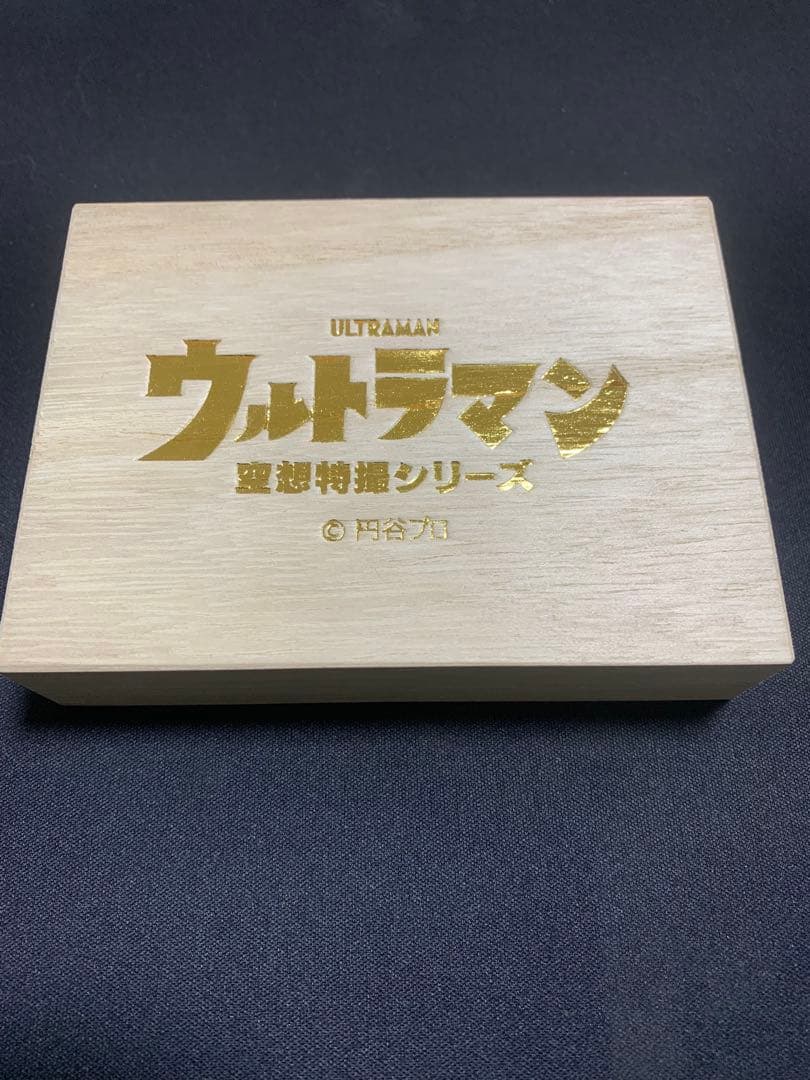 『ままんれーぬ』ウルトラマン　純金カード　限定100個