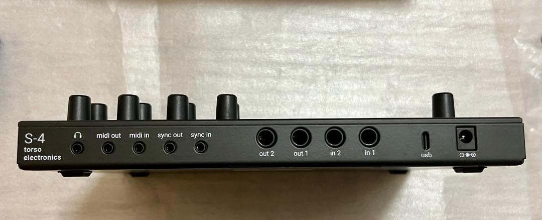 Torso Electronics S-4 グラニュラー・サンプラー