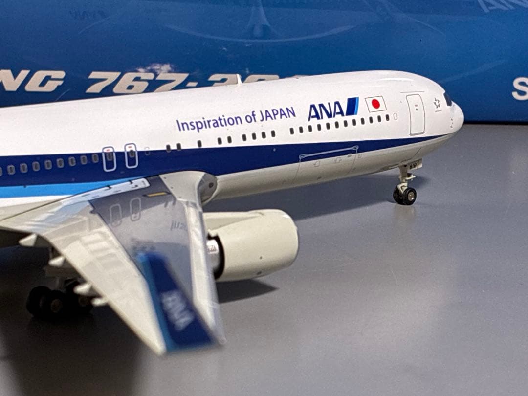 航空機・ヘリコプター Jcwings ANA Boeing767-300ER w 1/200