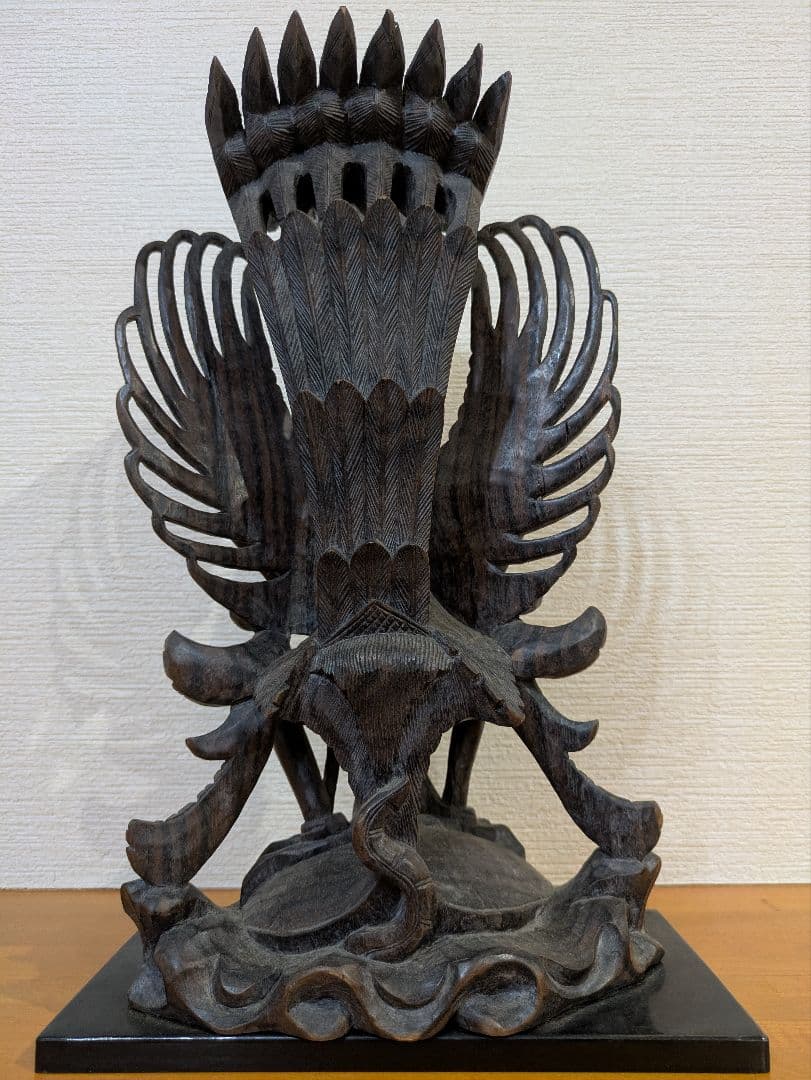 ガルーダ像オブジェ