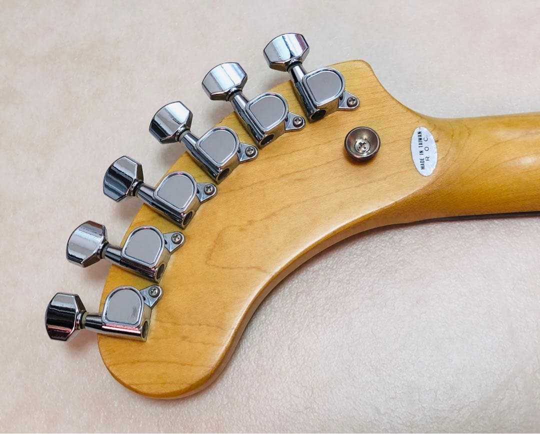 【超美品】ZO-3 ミントグリーン アンプ内蔵ミニギター 専用ケース付き！！