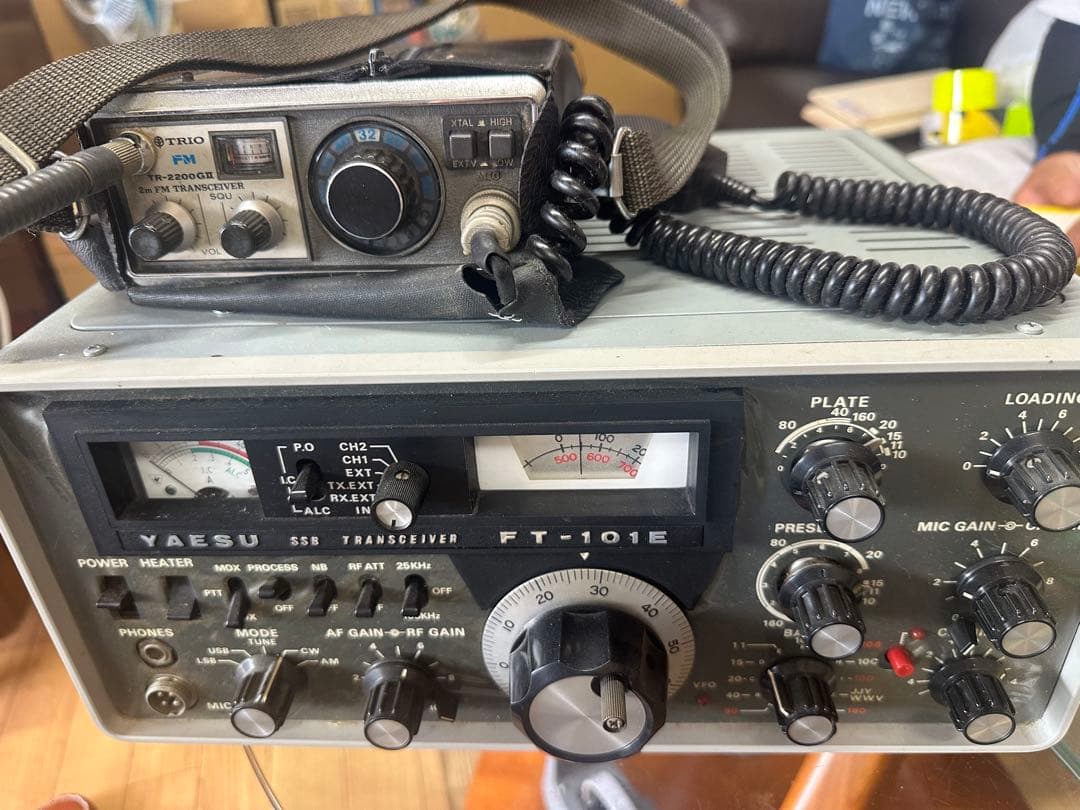 ヤエス無線 YAESU FT-101E 無線機+ TR-2200G2