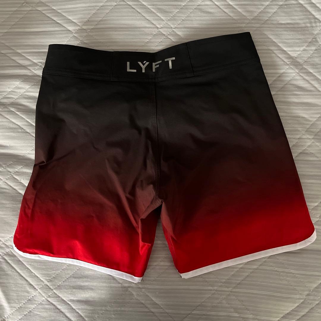 LÝFTステージショーツ