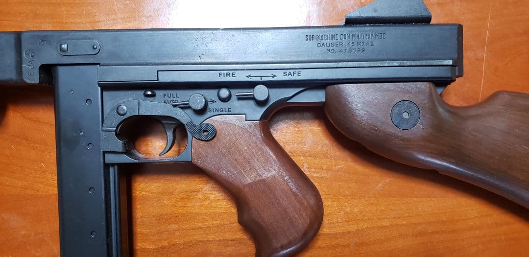 サブマシンガン フルオート/セミオート