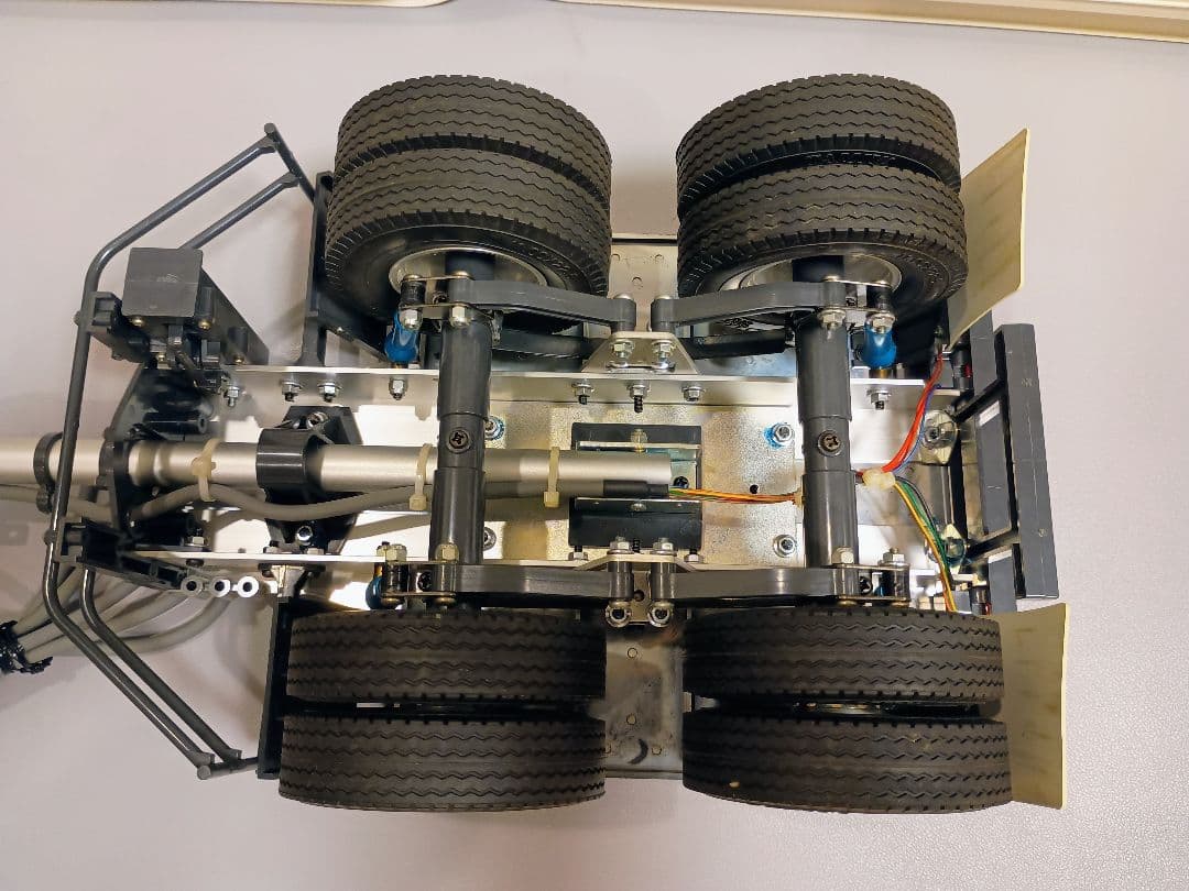 タミヤ　ポールトレーラー　改造ベース用　ライトユニットオプション付き