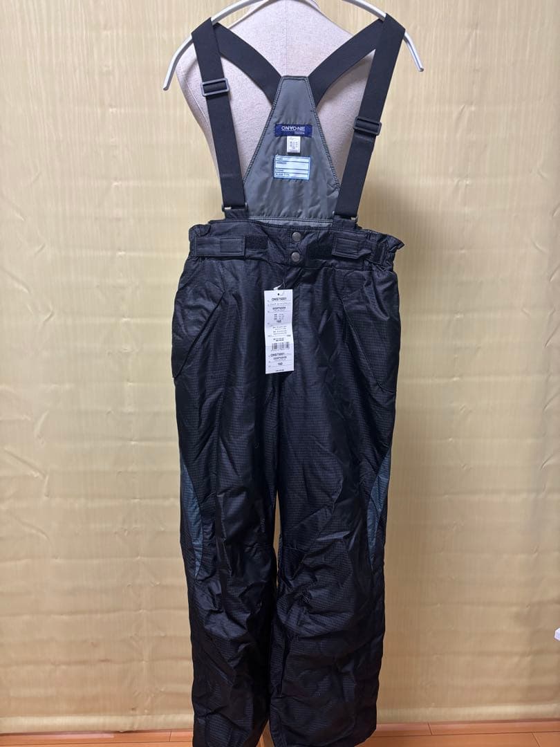 レセーダ　160cm スキーウェア 子供　新品未使用　キッズ　　RESEEDA