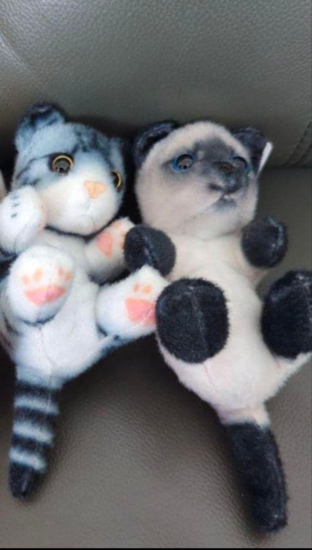 猫つまんでマスコットBC　猫　ぬいぐるみ　猫つまんで　マスコット　リアルアニマル