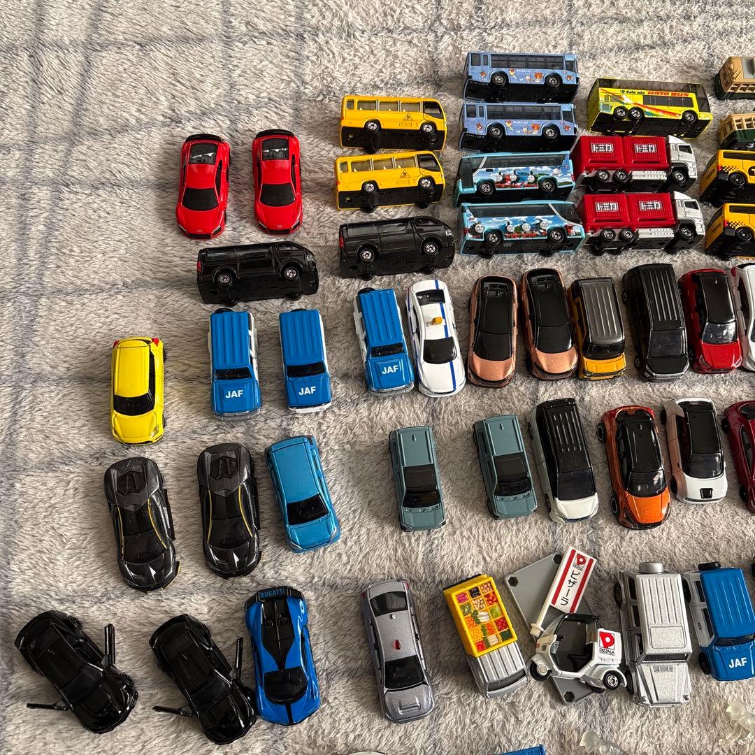 トミカ　　約200台