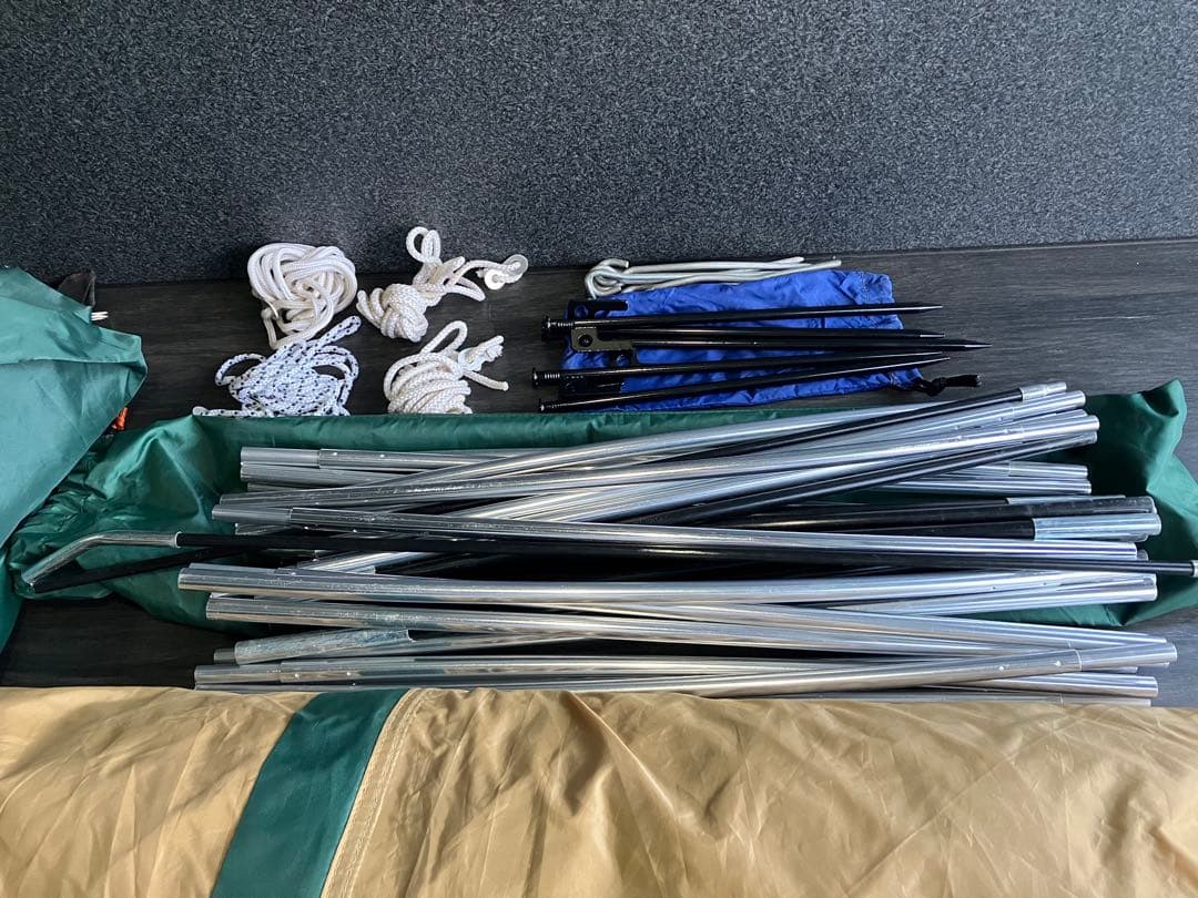 美品　コールマン　タフドーム　2725 3回使用のみ