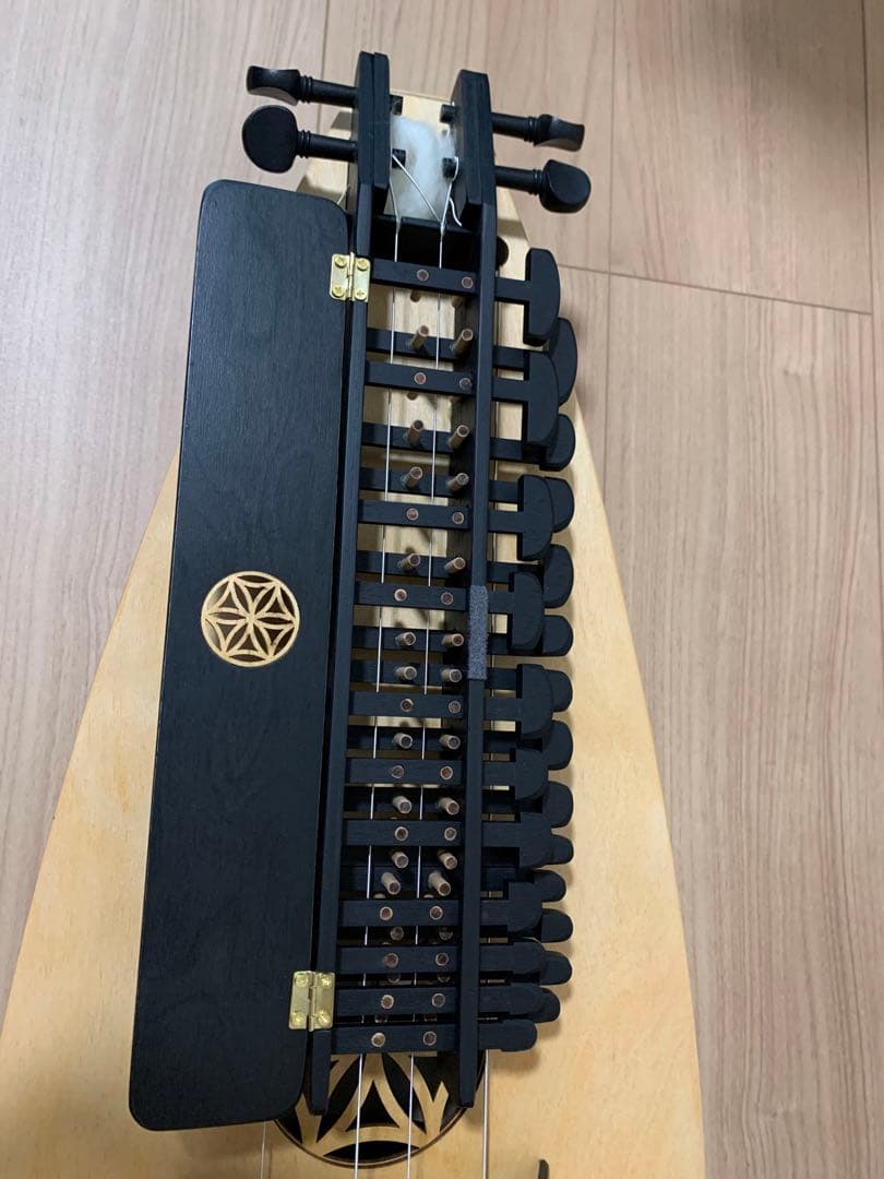 ハーディ・ガーディ hurdy gurdy ヨーロッパ　手作り古楽器 民族楽器
