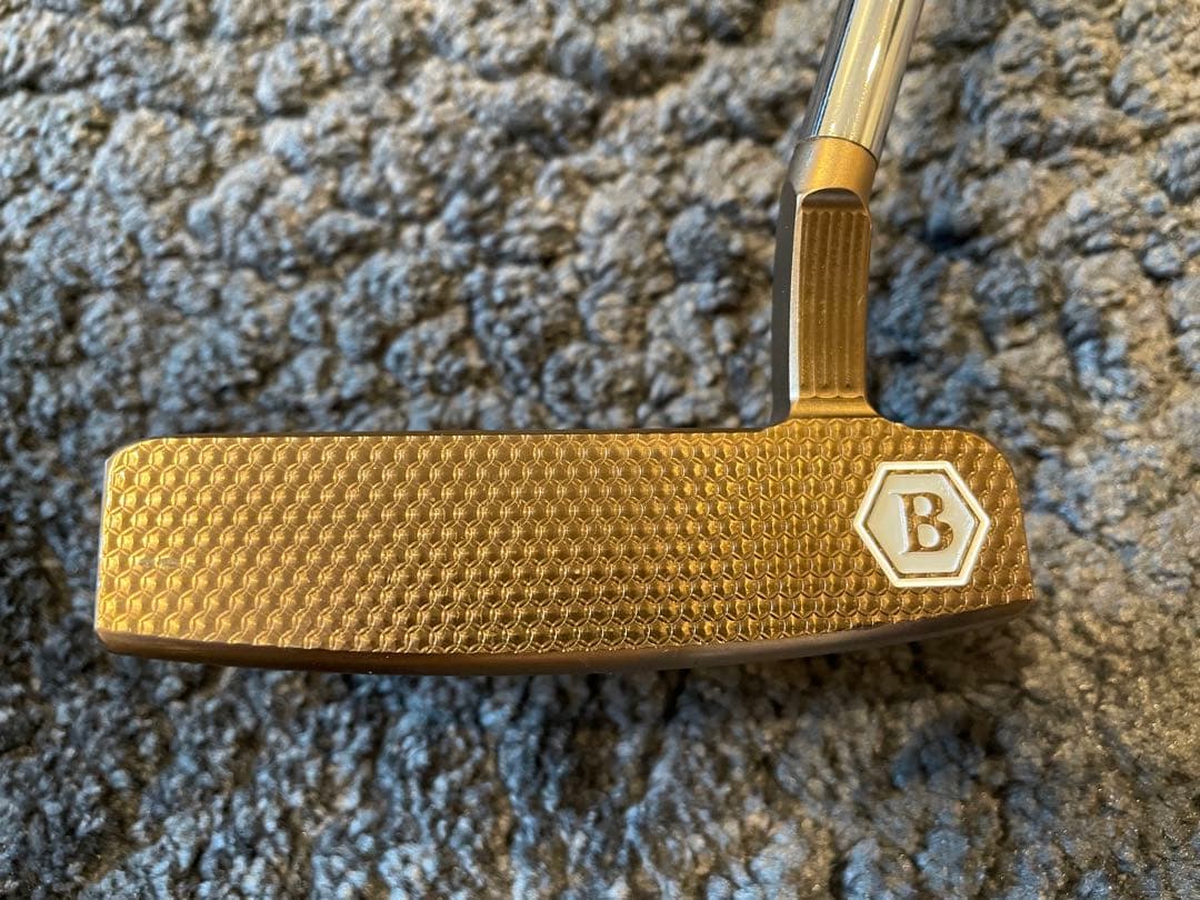 BETTINARDI Queen B #11 パター