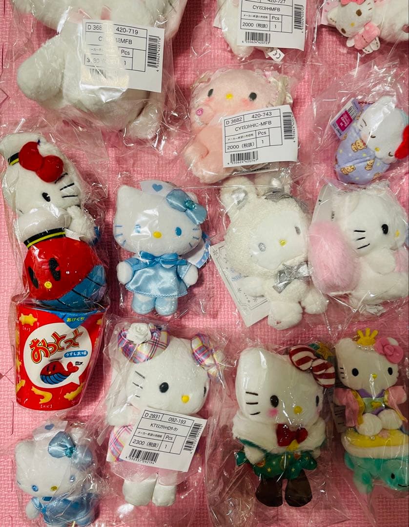 サンリオハローキティぬいぐるみマスコットまとめ売り