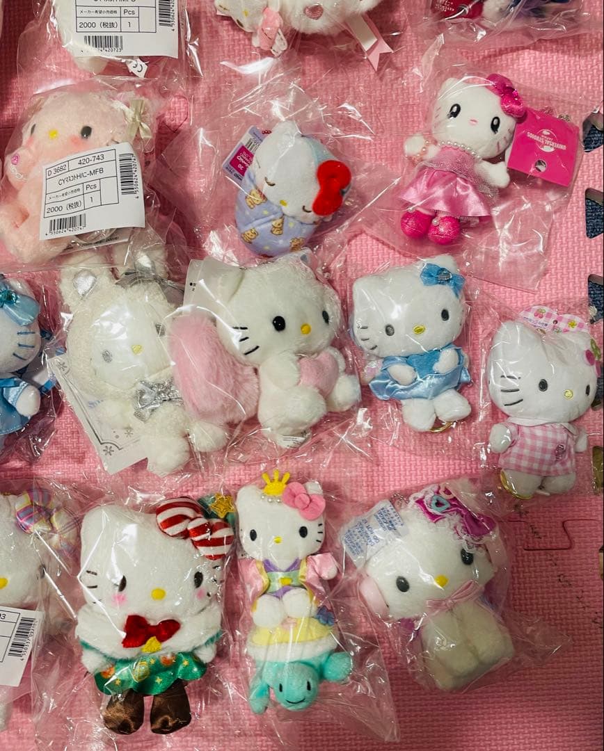サンリオハローキティぬいぐるみマスコットまとめ売り