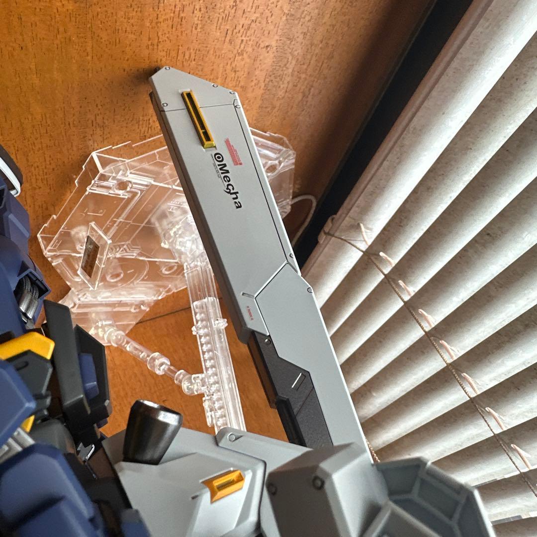 プレミアムバンダイ限定MGガンダムTR-1ヘイルズ2号機アーリータイプ全塗装品