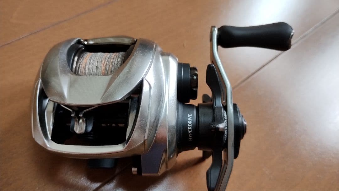 リール ZILLION SV TW 1000HL