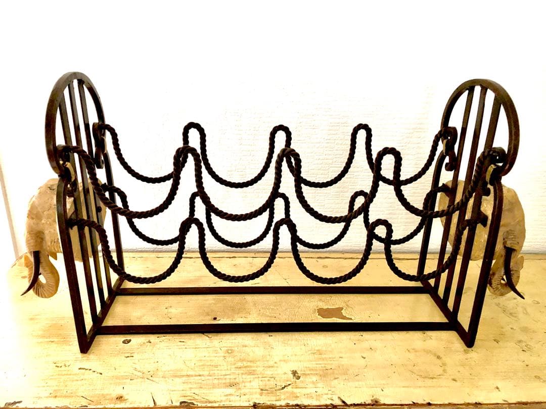 【レア・アンティーク】アイアンラック 石像彫刻 ワインラック 8本収納可 象顔