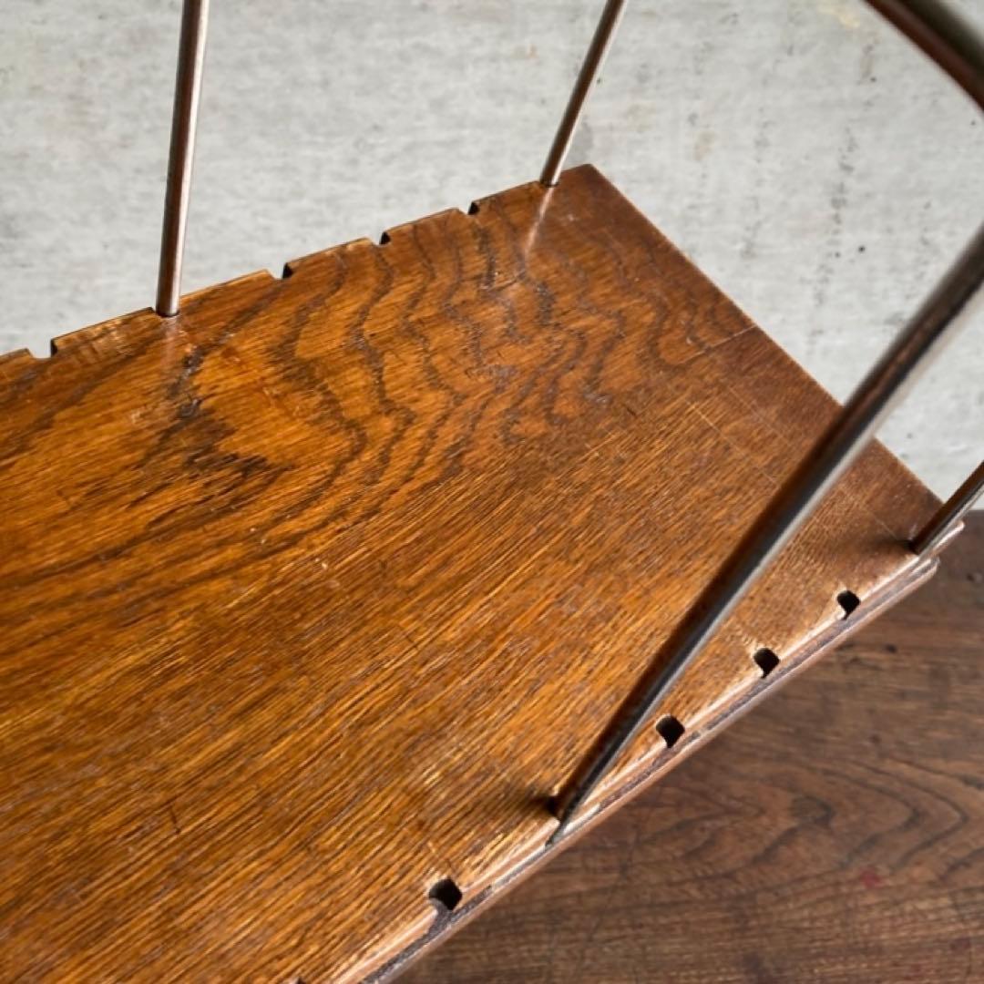 古い味のある本棚 書類 飾り台 スタンド ラック 木製 金属 レトロ ビンテージ