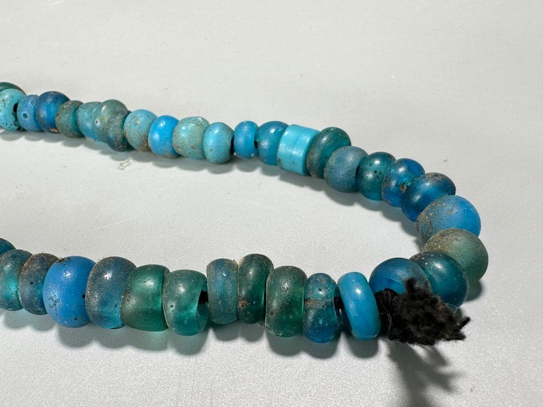 アイヌ美術　タマサイ　首飾り 念珠 アイヌ 時代品 とんぼ玉 ガラス玉