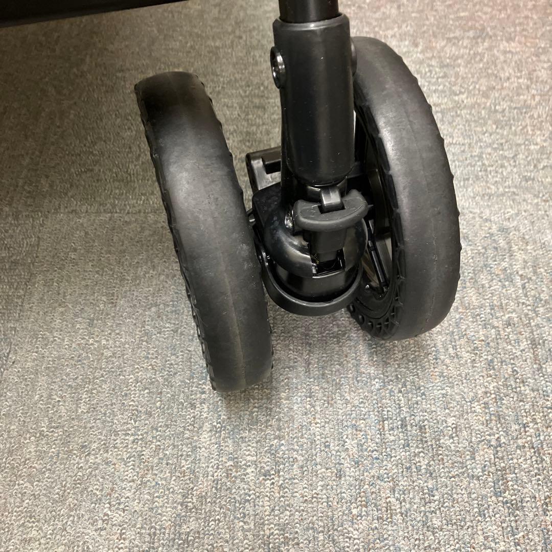 2 Combi コムペット ミリクランアルファ　ペットカート 30kg 多頭