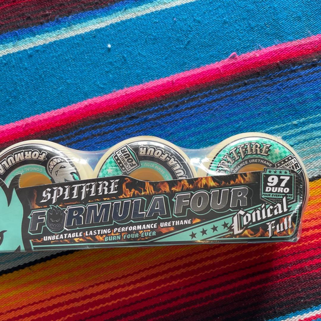 Spitfireフォーマル4コニカルフル58mm97aウィール 定価¥9,130