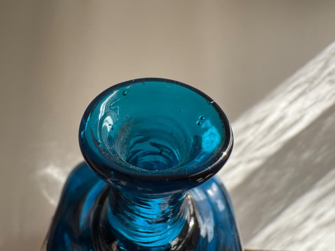 小谷眞三　倉敷ガラス　角長瓶