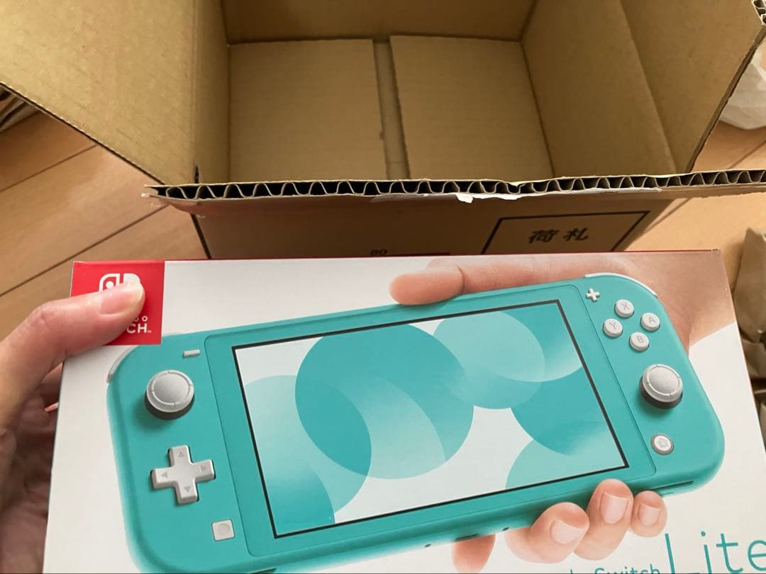 任天堂　ライト　本体　新品　保証つき　Nintendo Switch Lite