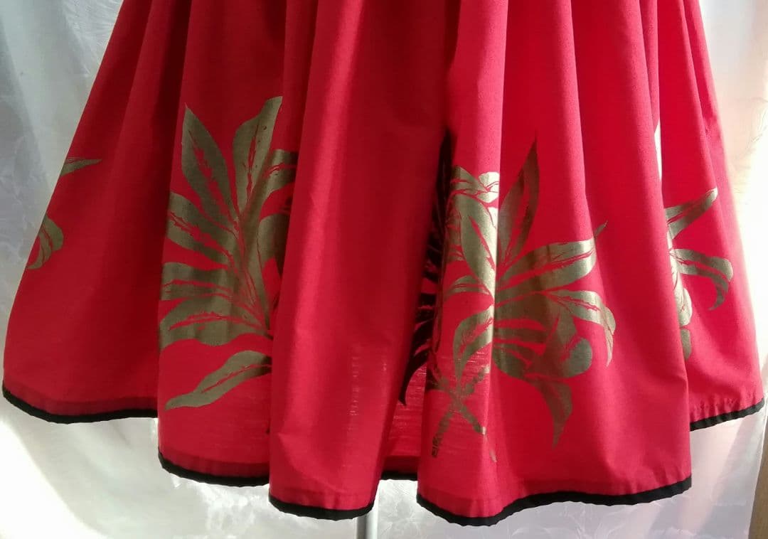 フラダンス　パウスカート　ハワイアン スカート 安心プロリメイク　サスティナブル