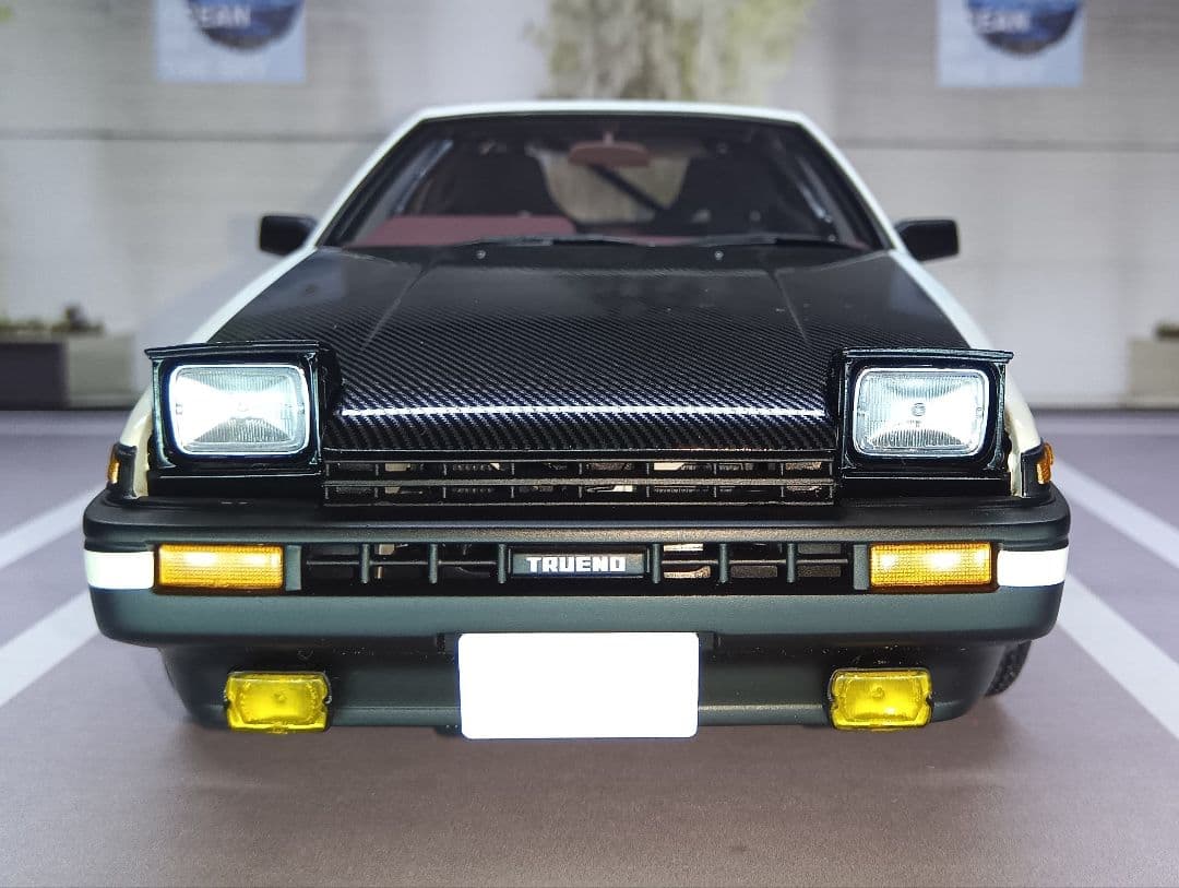 オートアート 1/18 トレノ 頭文字D(AE86) Final