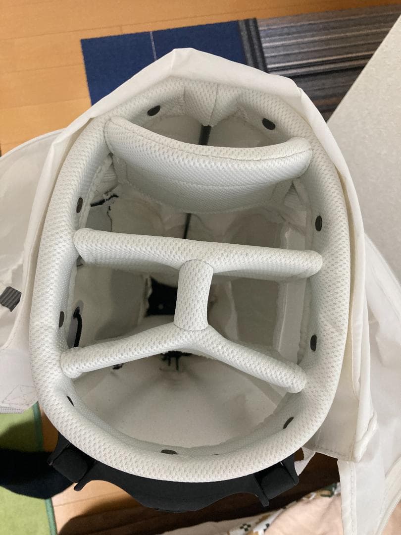 【廃盤品】ナイキ キャディバッグ ゴルフバッグ ホワイト スタンド 軽量モデル